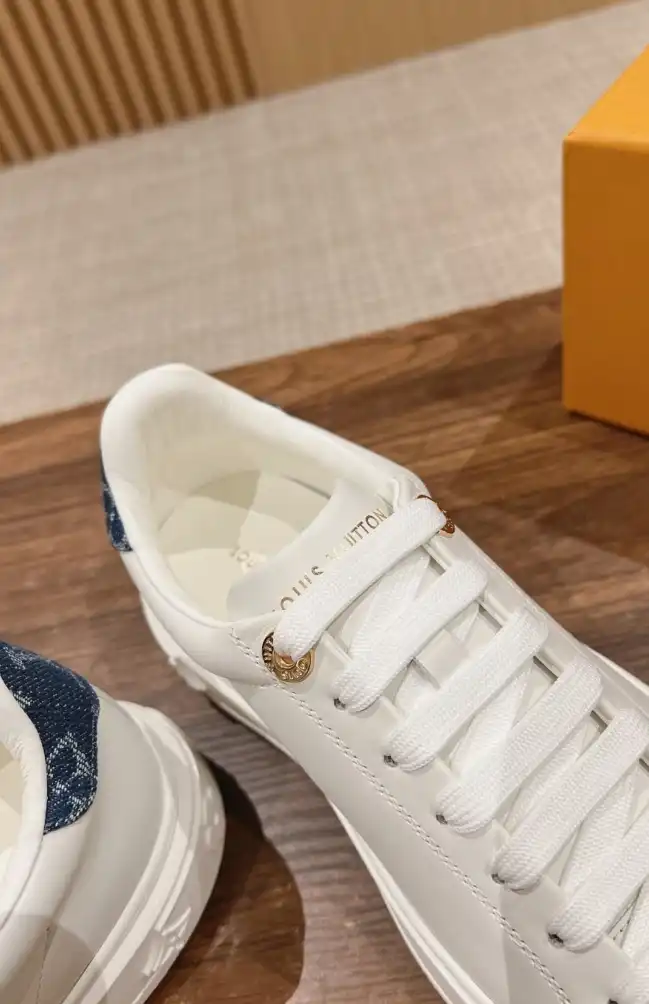 hype Louis Vuitton Sneakers