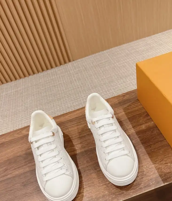 hype Louis Vuitton Sneakers