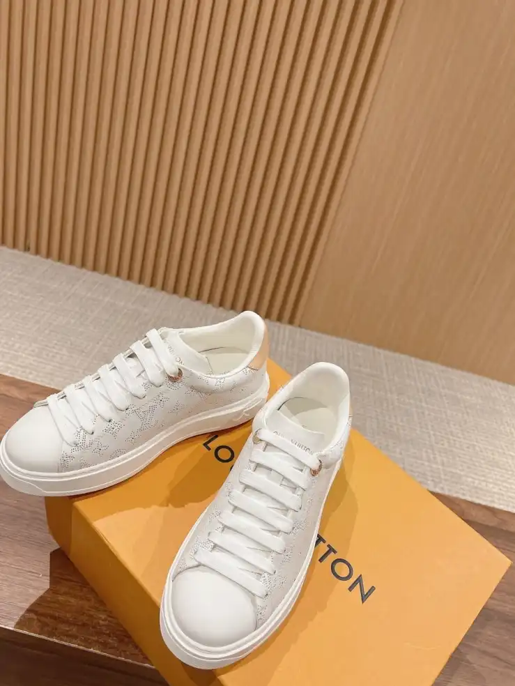 hype Louis Vuitton Sneakers