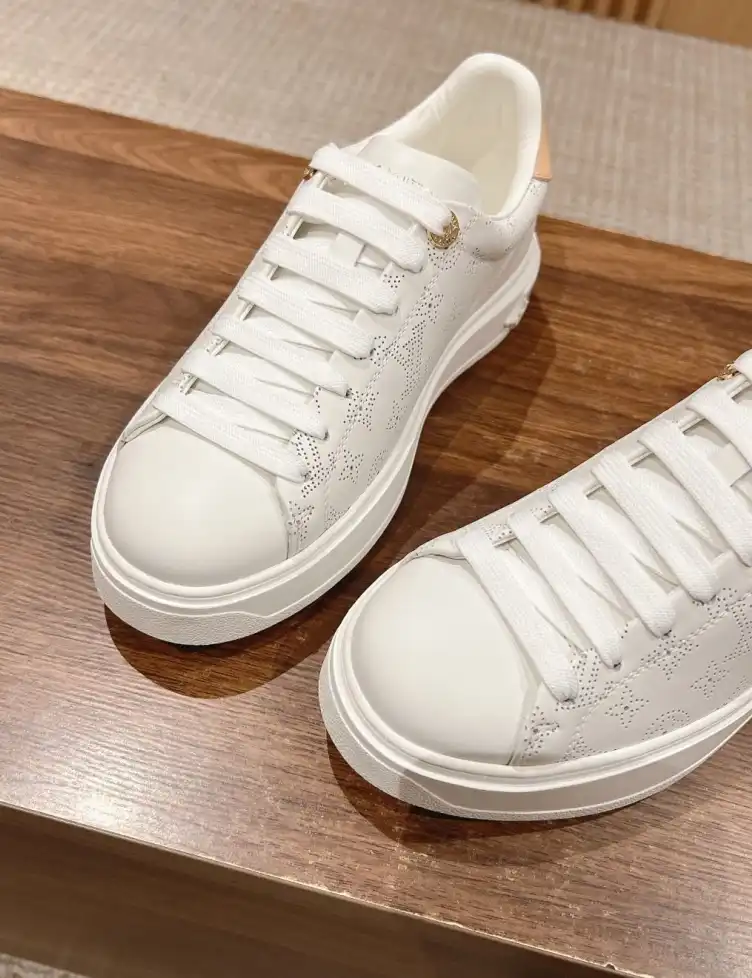 hype Louis Vuitton Sneakers