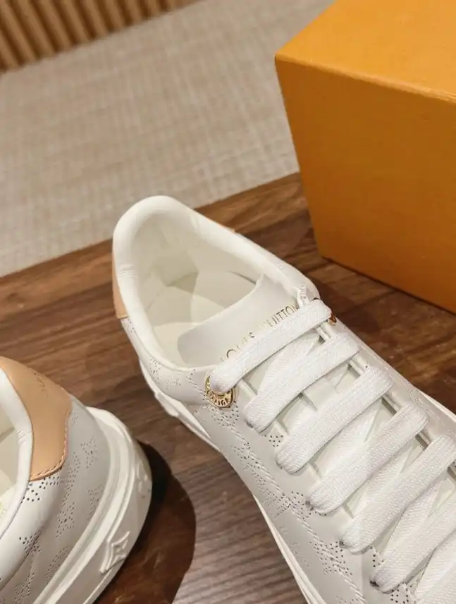 hype Louis Vuitton Sneakers