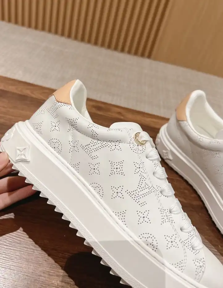 hype Louis Vuitton Sneakers