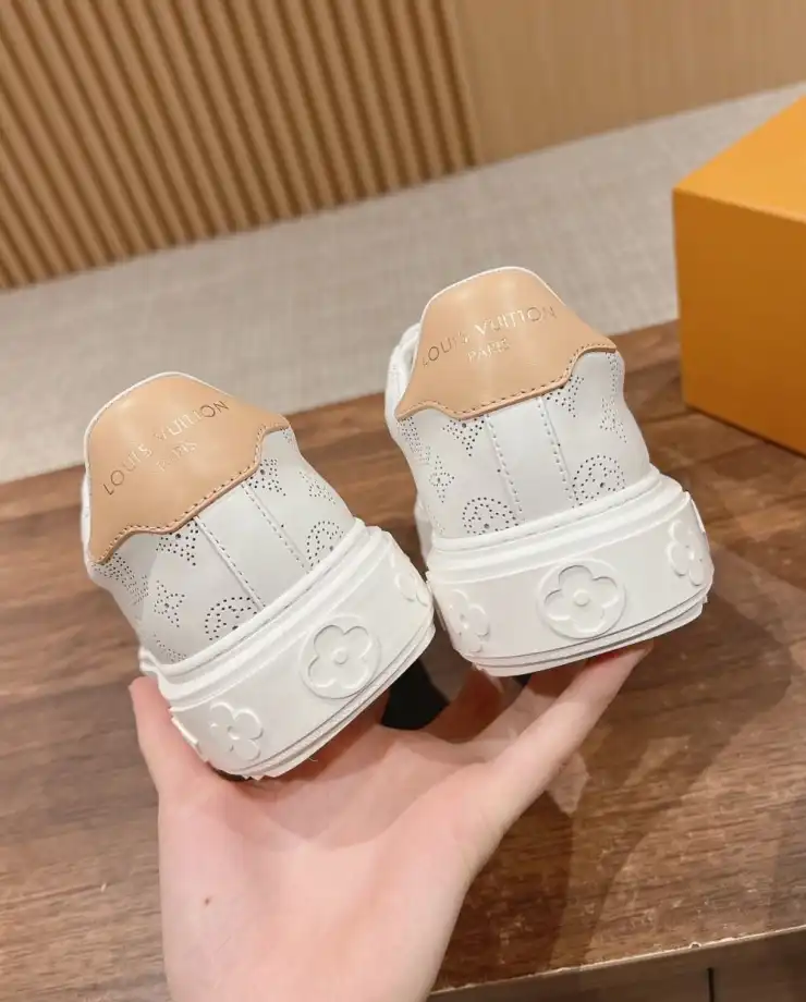 hype Louis Vuitton Sneakers