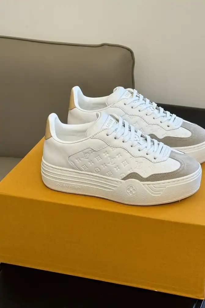 hype Louis Vuitton Sneakers