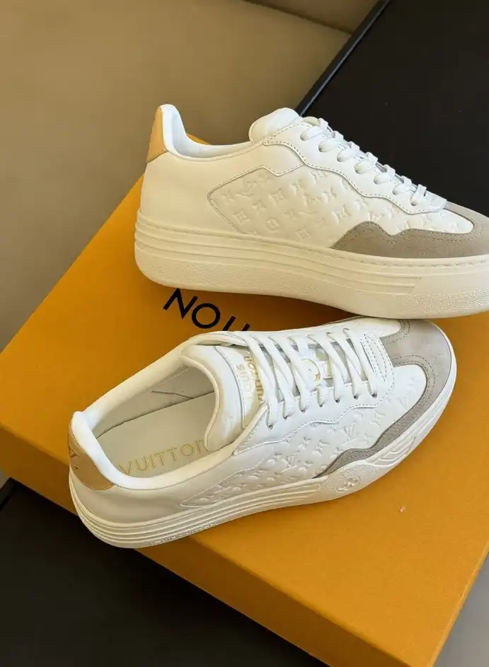 hype Louis Vuitton Sneakers