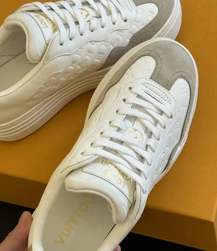 hype Louis Vuitton Sneakers