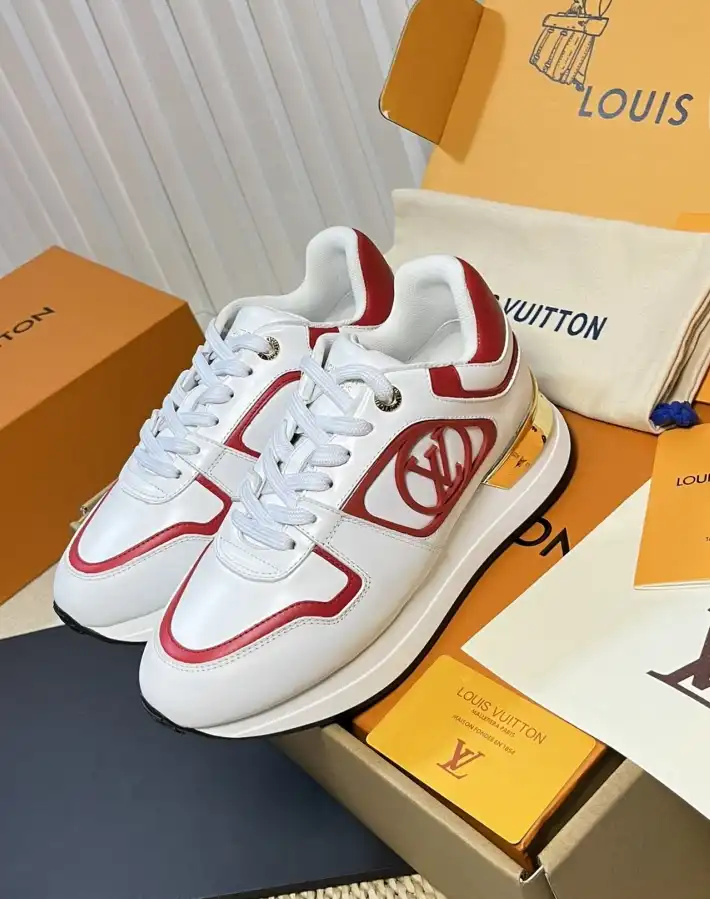 hype Louis Vuitton Sneakers