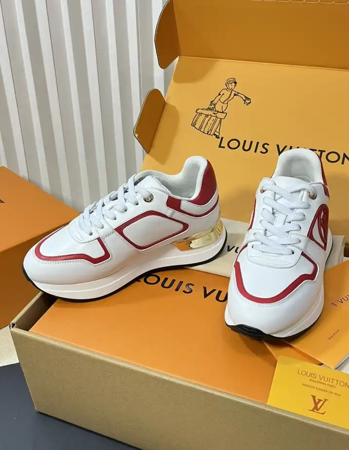 hype Louis Vuitton Sneakers