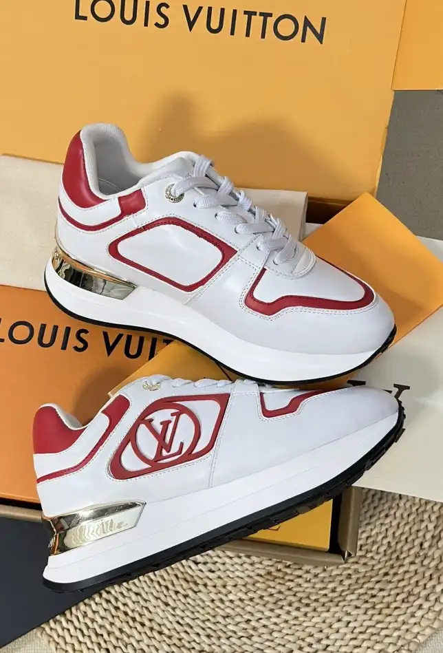 hype Louis Vuitton Sneakers