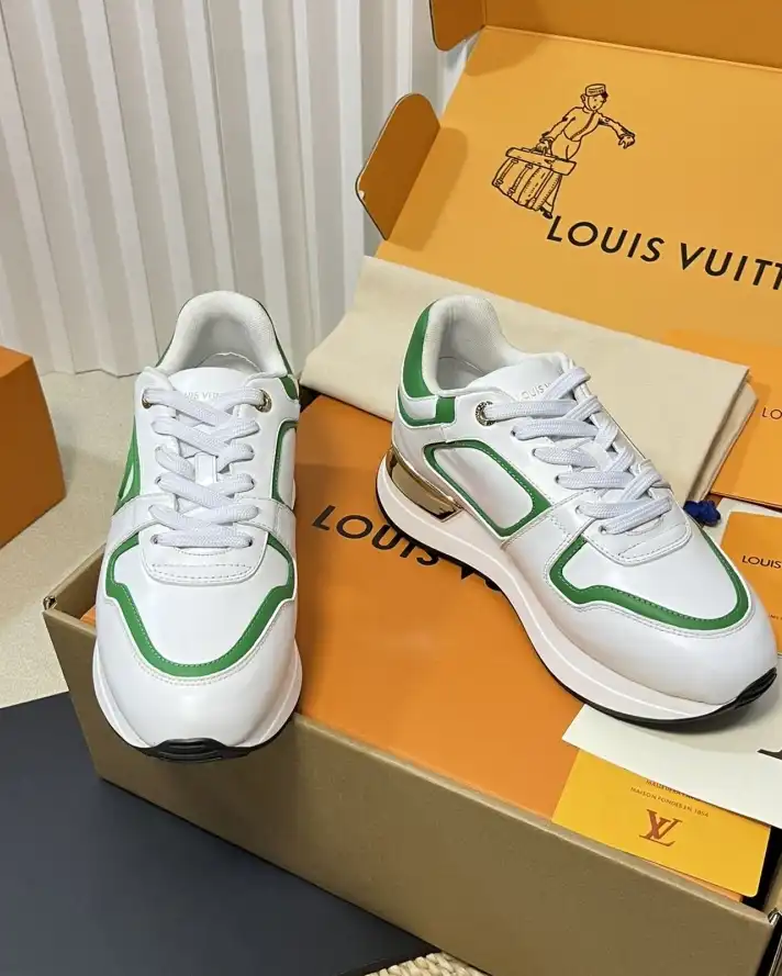 hype Louis Vuitton Sneakers