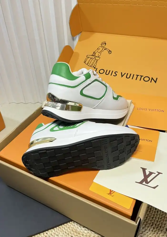 hype Louis Vuitton Sneakers