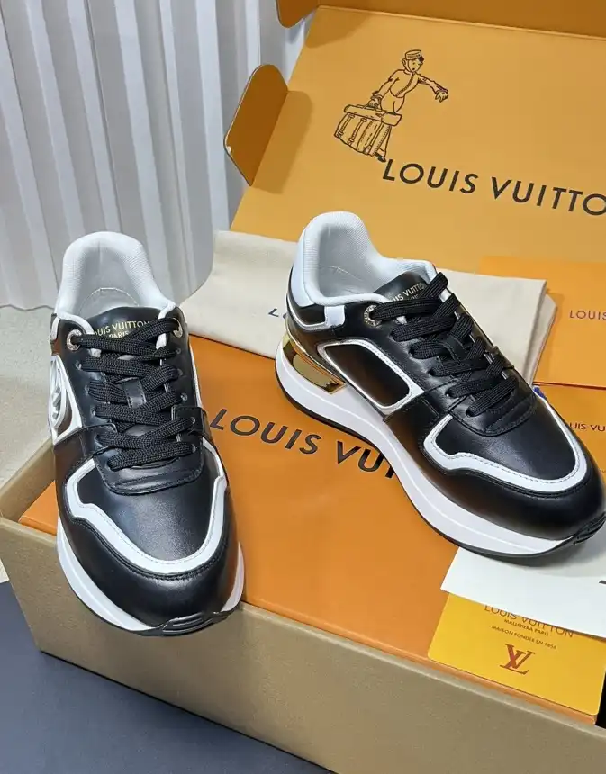 hype Louis Vuitton Sneakers