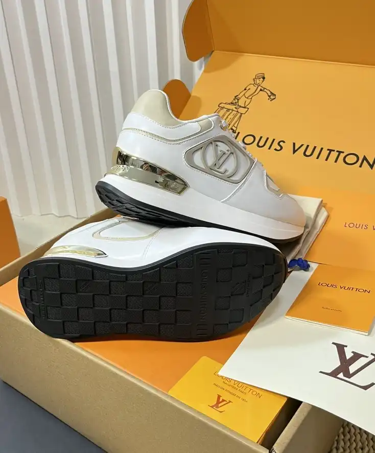 hype Louis Vuitton Sneakers