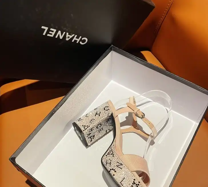 hype Chanel High Heels