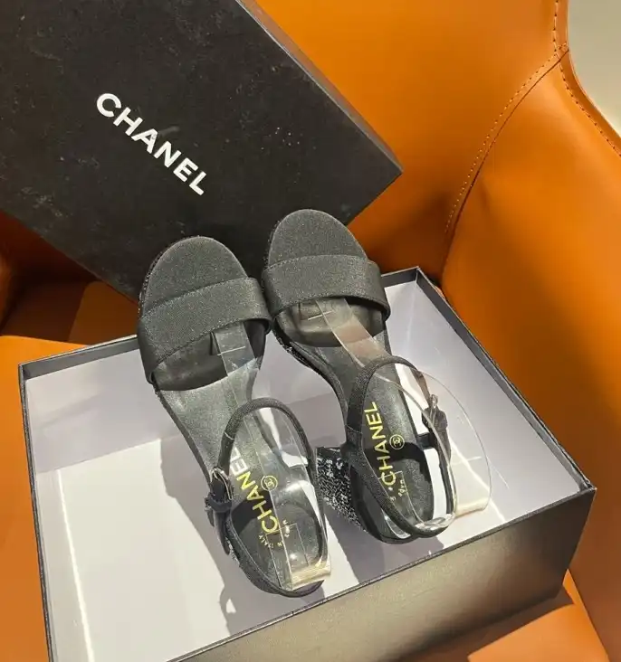 hype Chanel High Heels