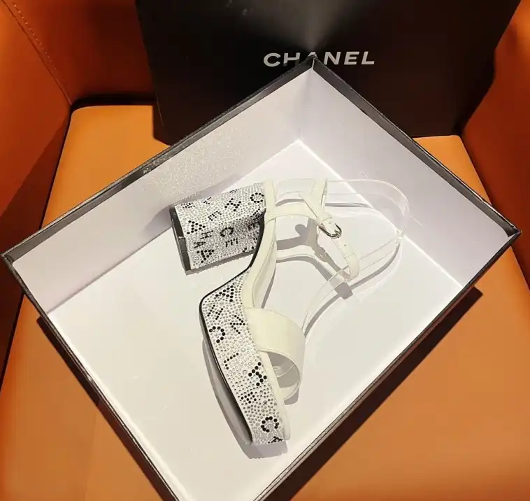 hype Chanel High Heels