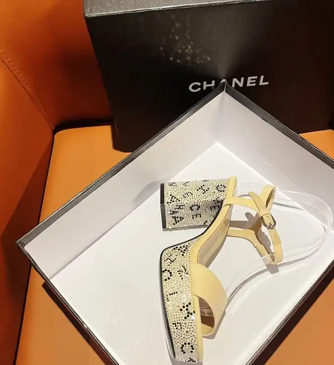 hype Chanel High Heels