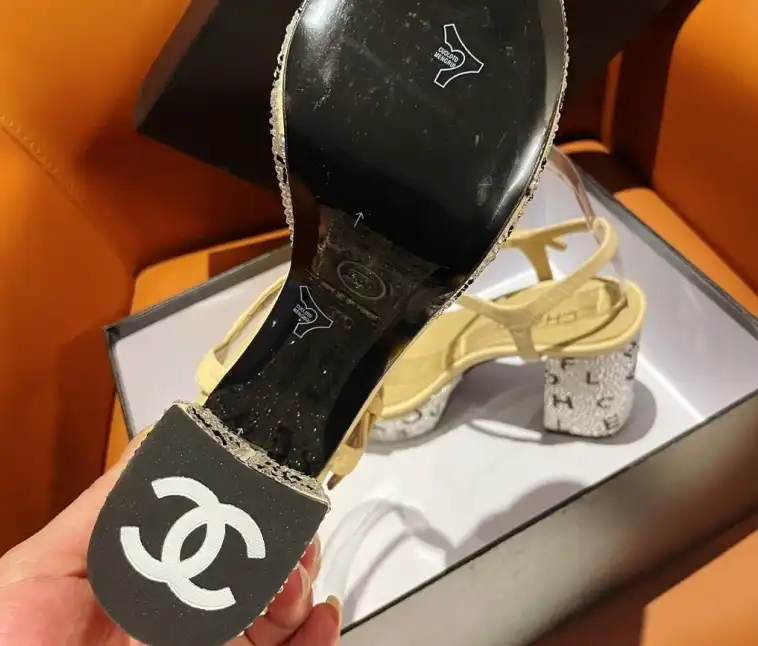 hype Chanel High Heels