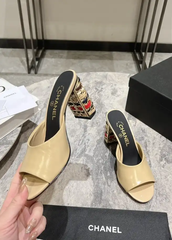 hype Chanel High Heels