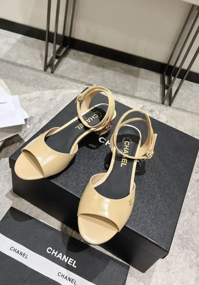 hype Chanel High Heels