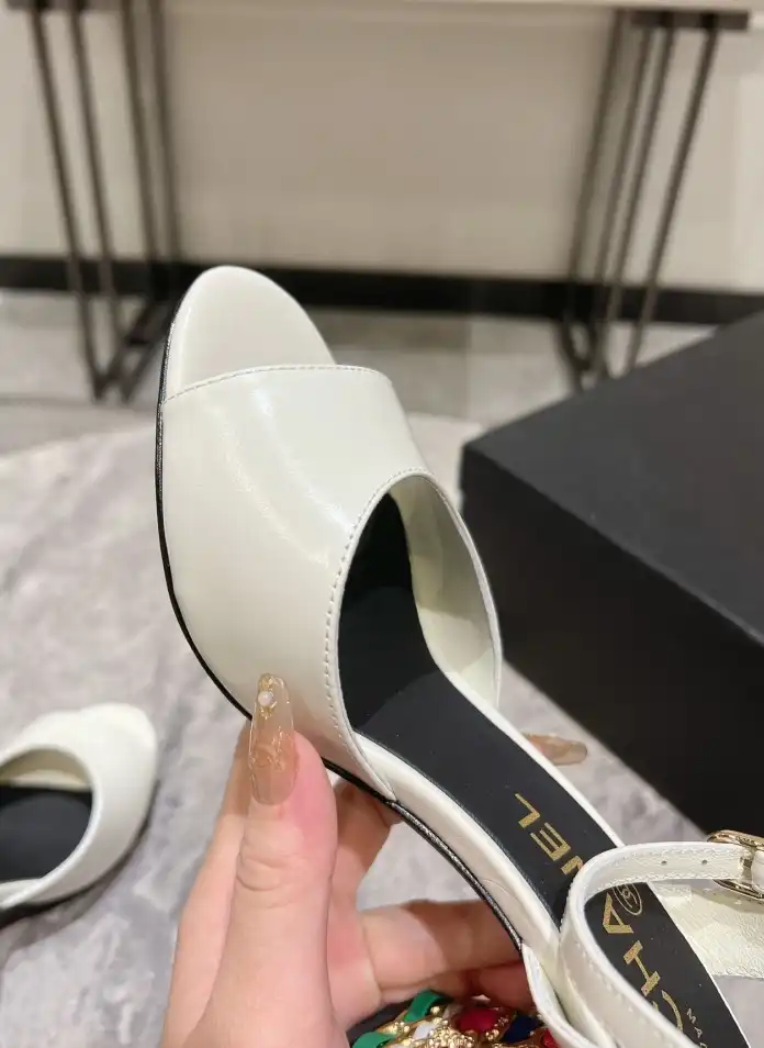 hype Chanel High Heels