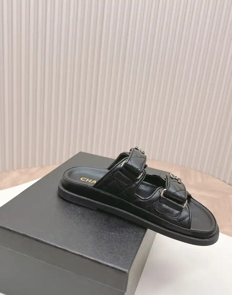 hype Chanel Slippers