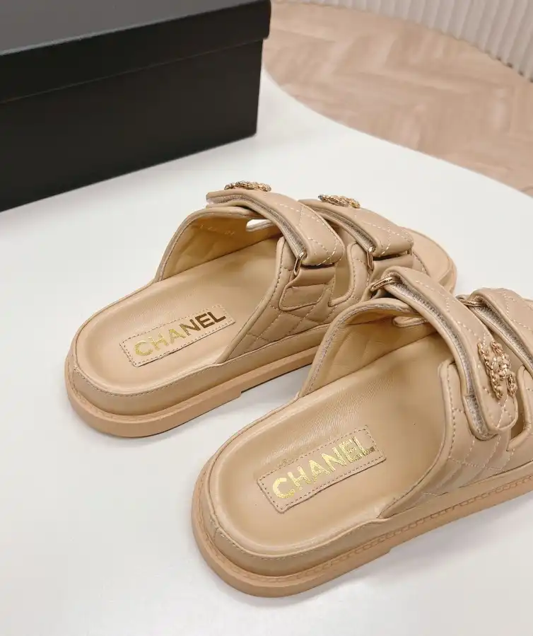 hype Chanel Slippers