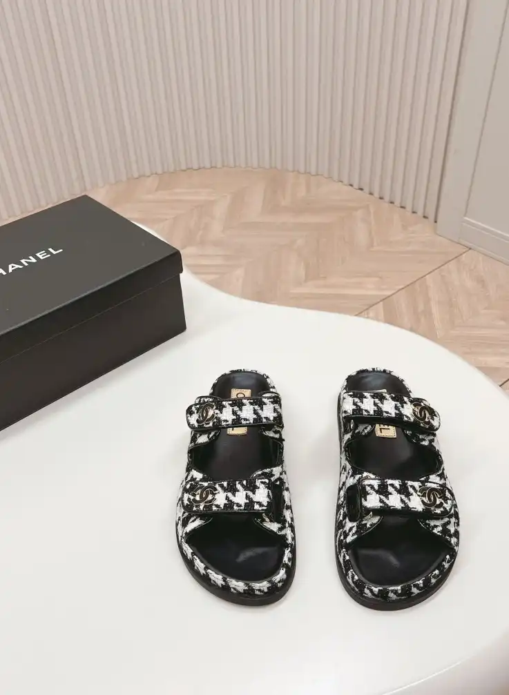 hype Chanel Slippers