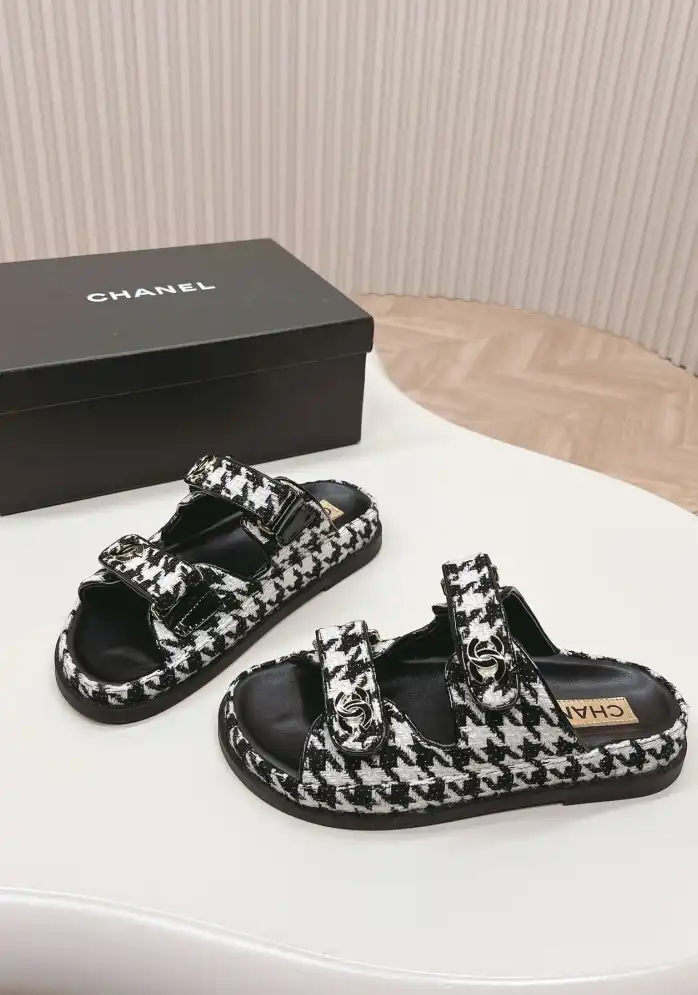 hype Chanel Slippers