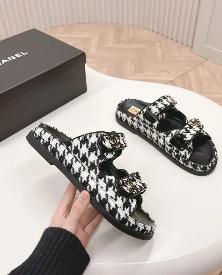 hype Chanel Slippers