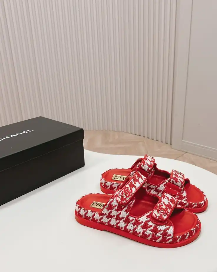 hype Chanel Slippers