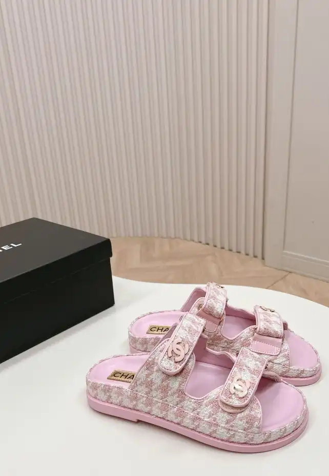 hype Chanel Slippers