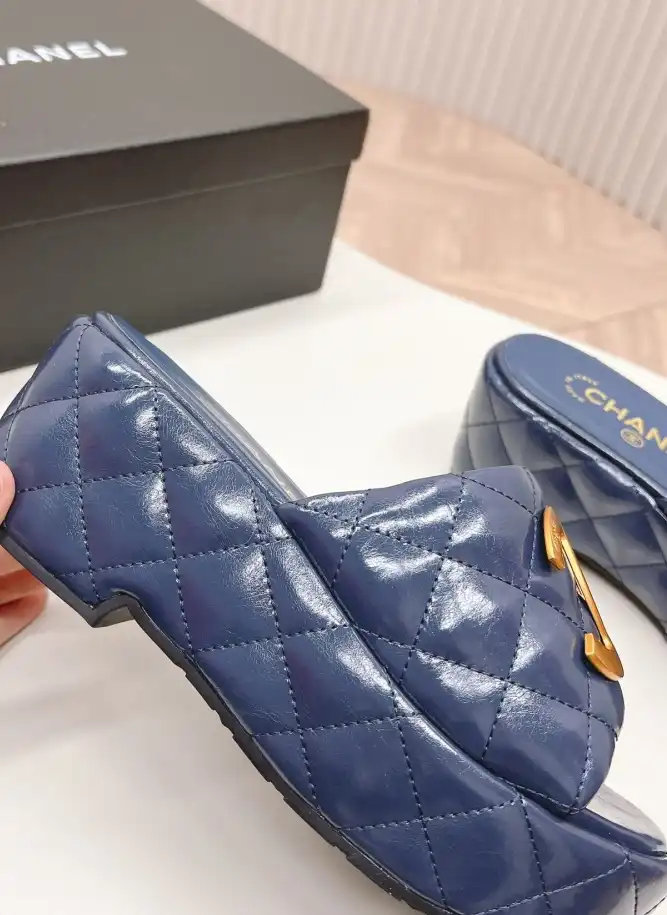 hype Chanel Slippers