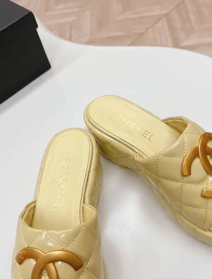 hype Chanel Slippers