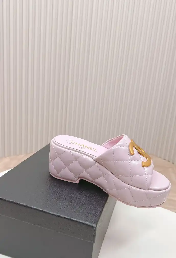 hype Chanel Slippers