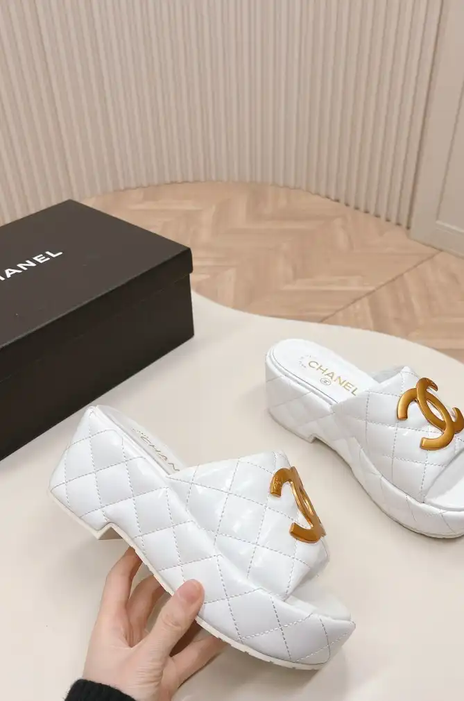 hype Chanel Slippers