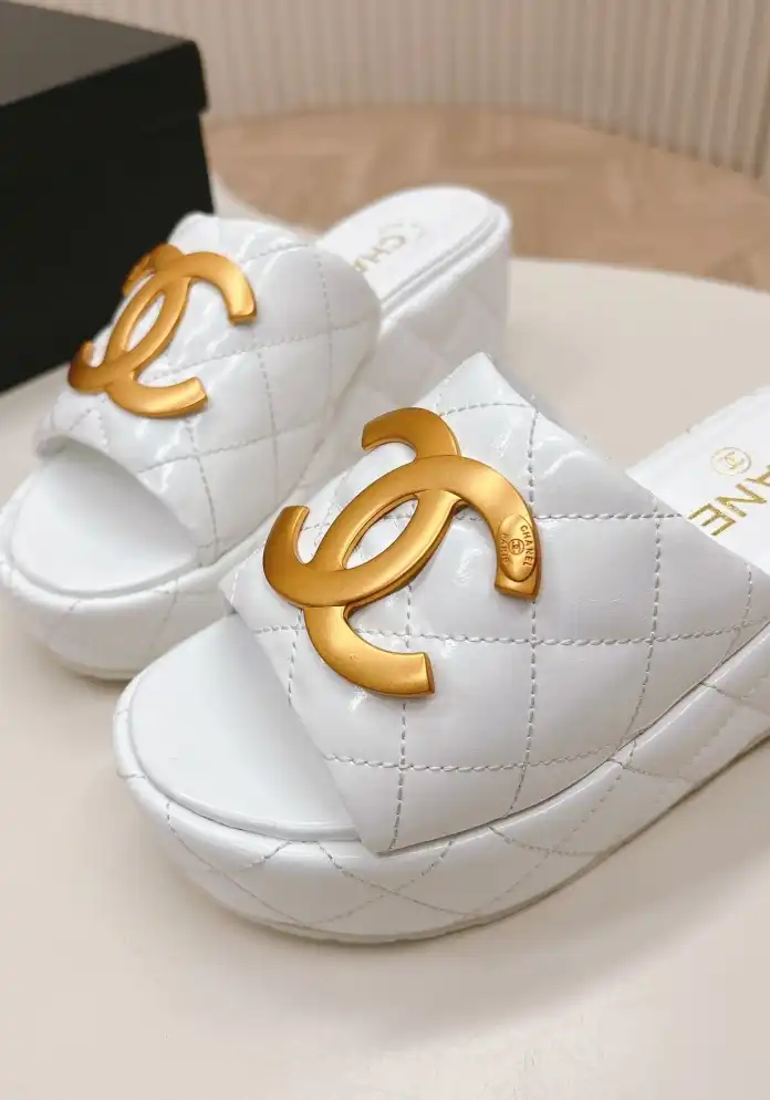 hype Chanel Slippers