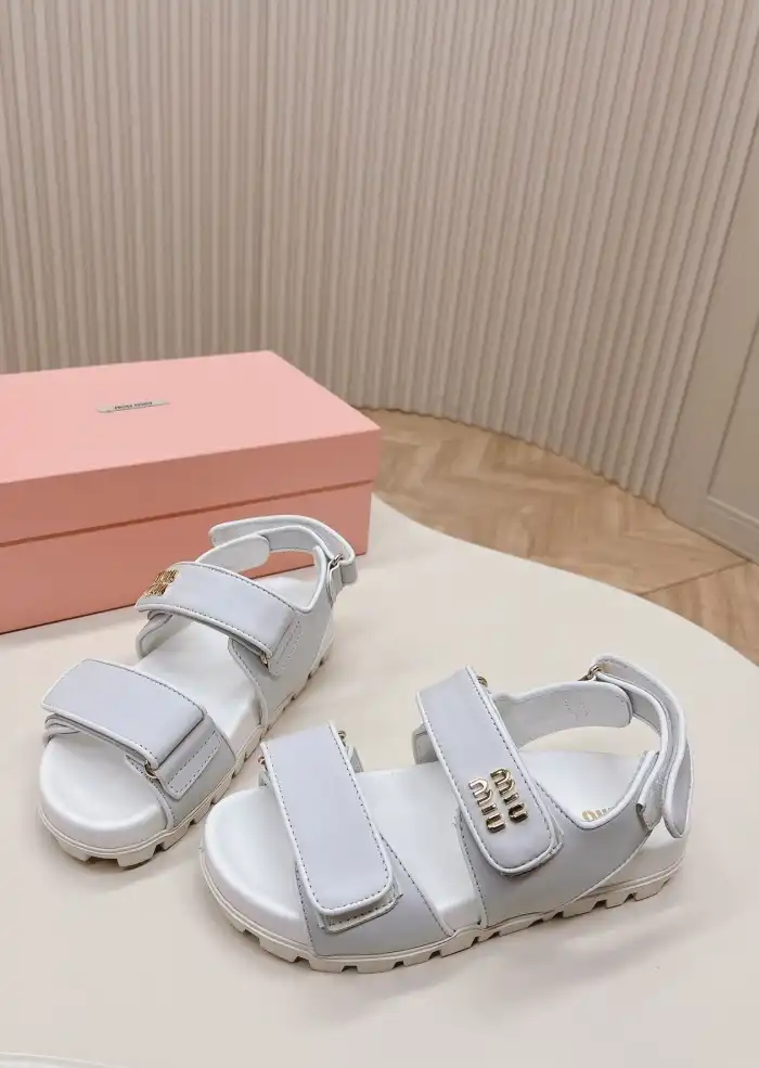 hype Miu Miu Slippers