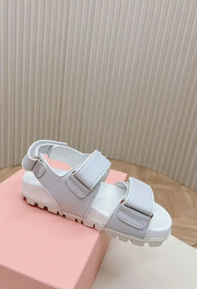 hype Miu Miu Slippers