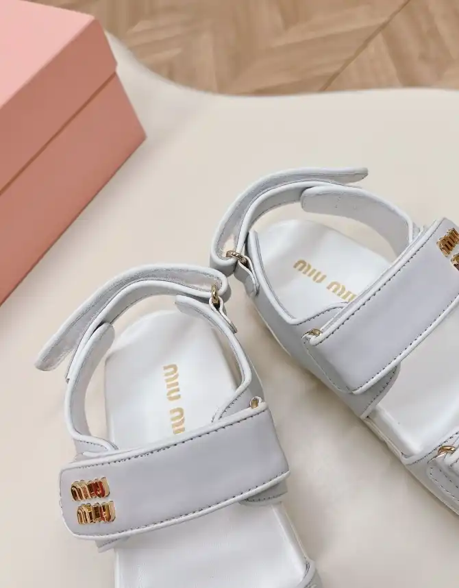 hype Miu Miu Slippers