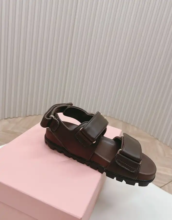 hype Miu Miu Slippers