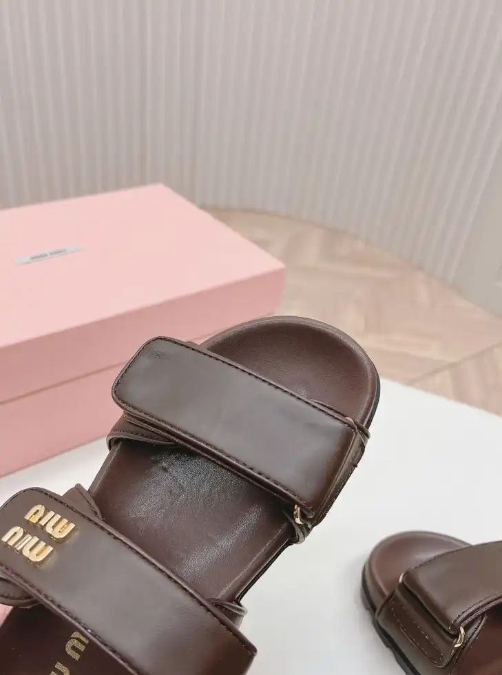 hype Miu Miu Slippers