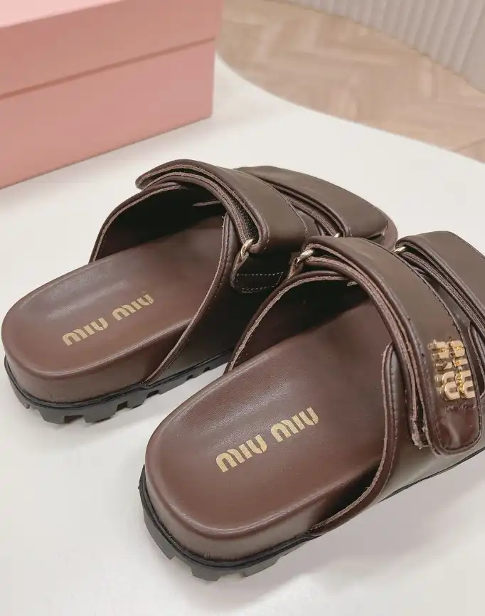 hype Miu Miu Slippers