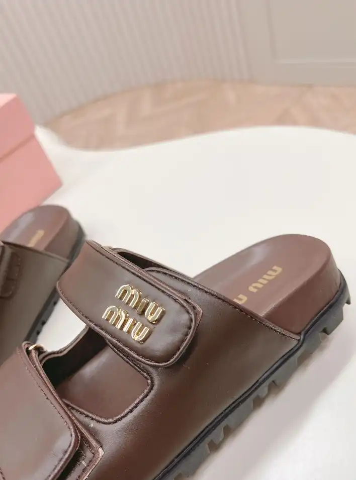 hype Miu Miu Slippers