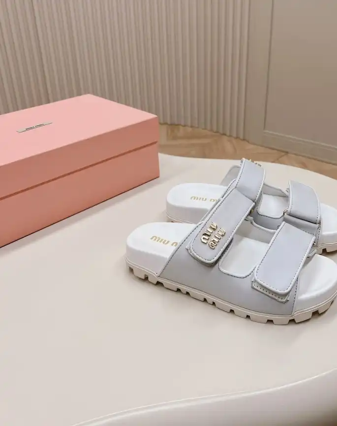 hype Miu Miu Slippers