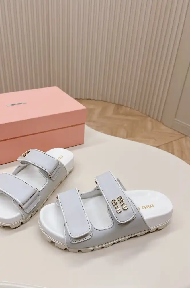 hype Miu Miu Slippers