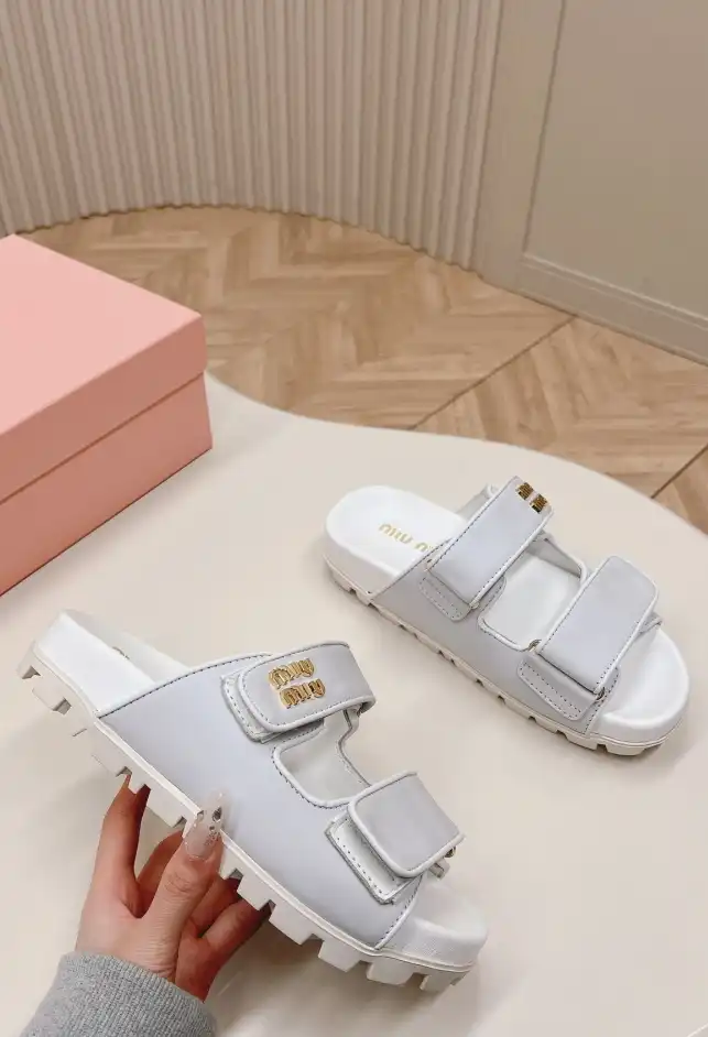 hype Miu Miu Slippers