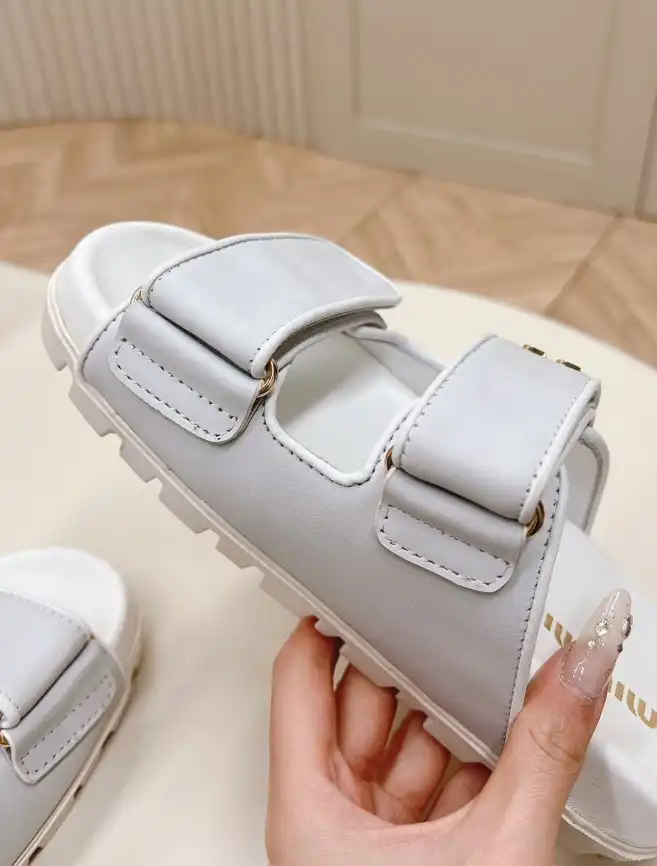 hype Miu Miu Slippers