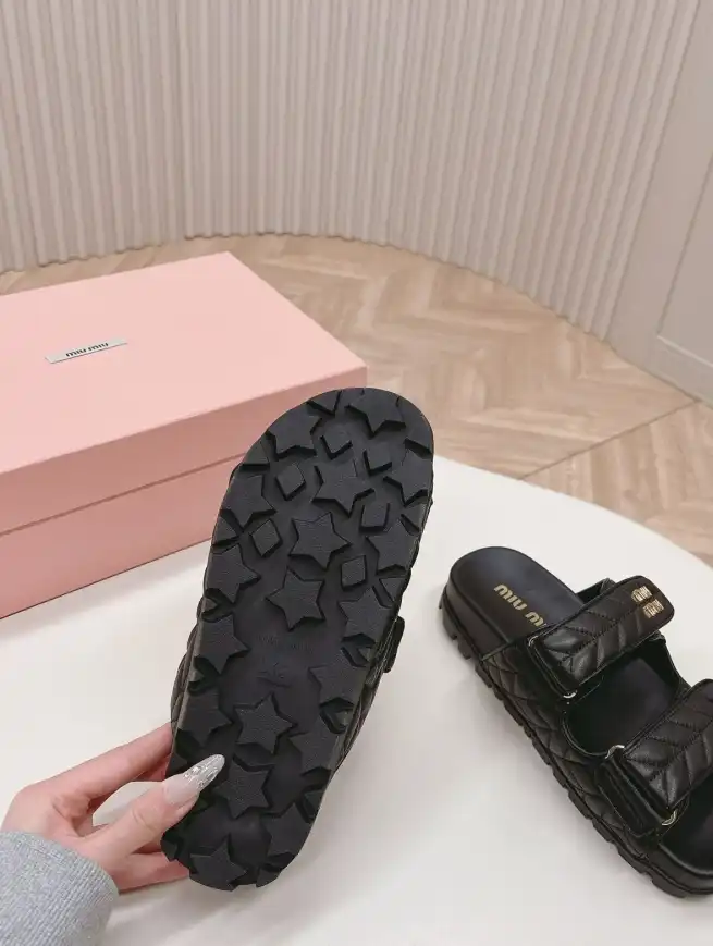 hype Miu Miu Slippers