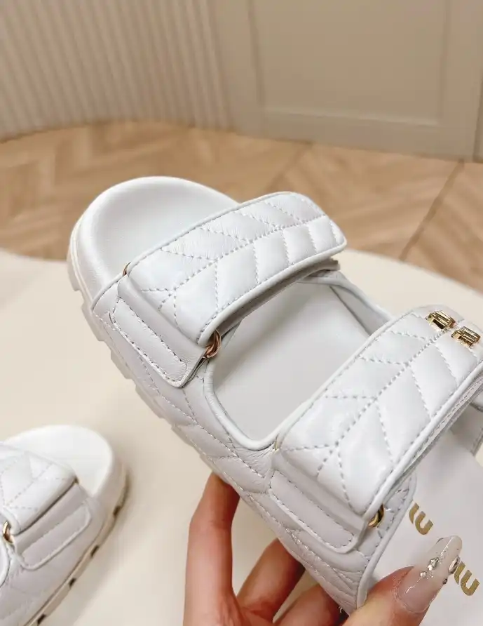 hype Miu Miu Slippers